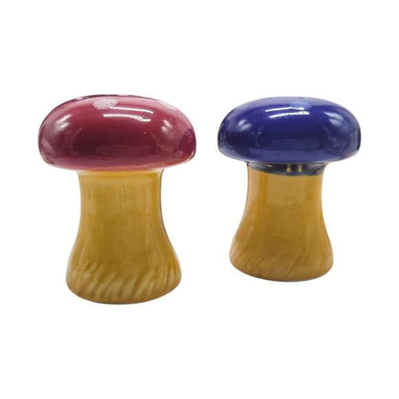 Vintage Ceramic Mushroom Salt & Pepper Shakers Japan Red & Blue Tops - Picture 7 of 11